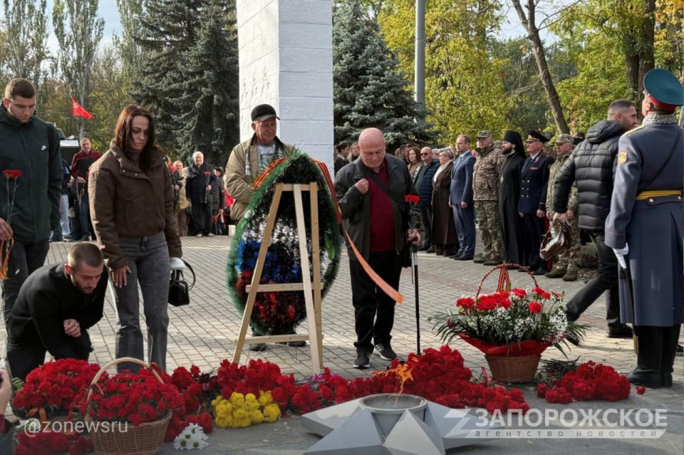 � ���������� ������ ������-������� � ����� 80-����� ������������ ������ �� �������-���������� �����������