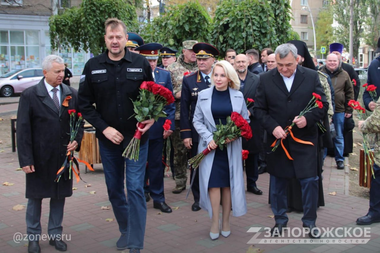 Представители власти и духовенства Запорожской области почтили память защитников Мелитополя Представители власти и духовенства Запорожской области почтили память защитников Мелитополя
