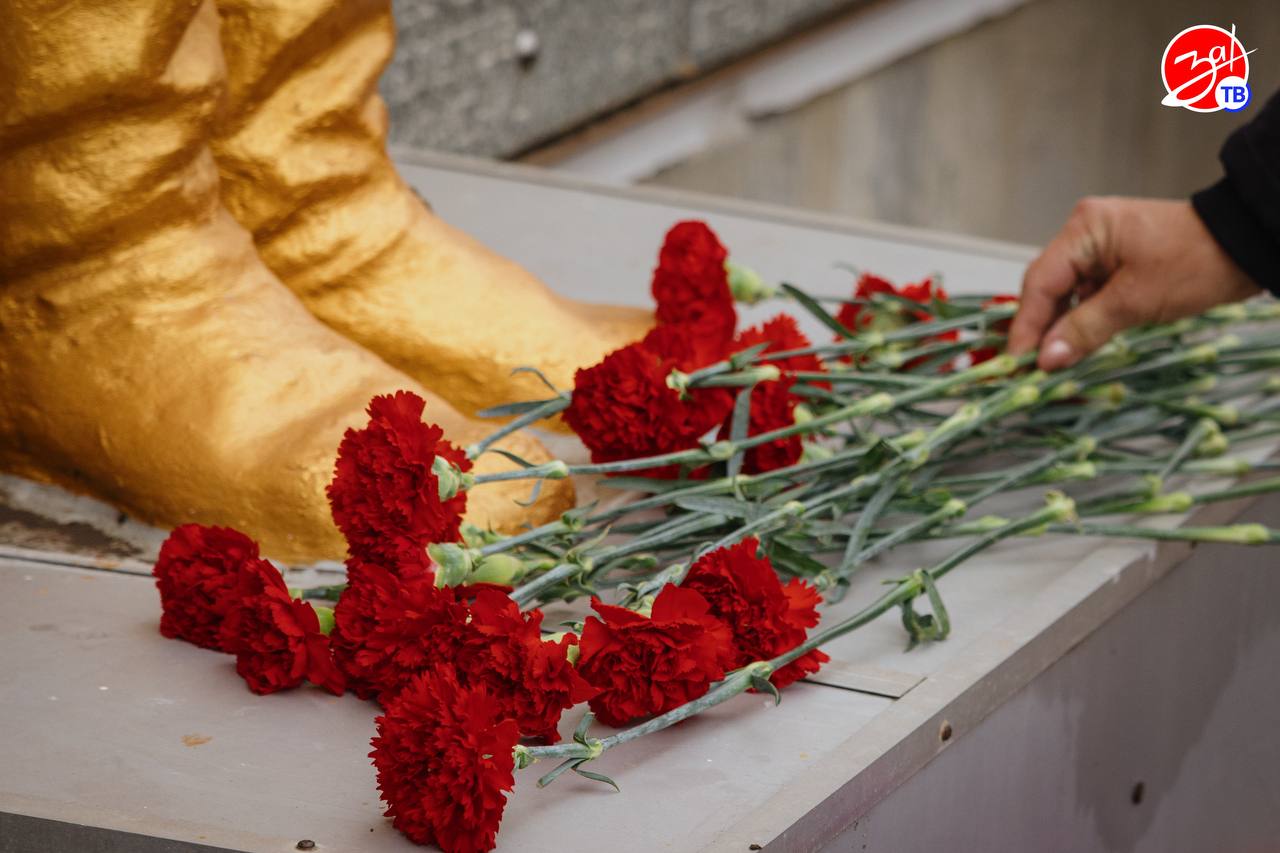 Ко Дню освобождения Мелитополя от немецко-фашистских захватчиков Запорожскую область посетила делегация Донецкой Народной Республики Ко Дню освобождения Мелитополя от немецко-фашистских захватчиков Запорожскую область посетила делегация Донецкой Народной Республики