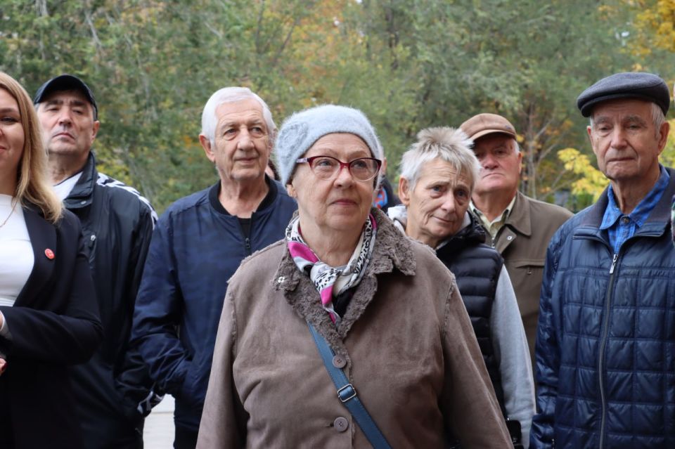 ����� ������ ����� ��������� � ����� 40-����� ������������� ��������