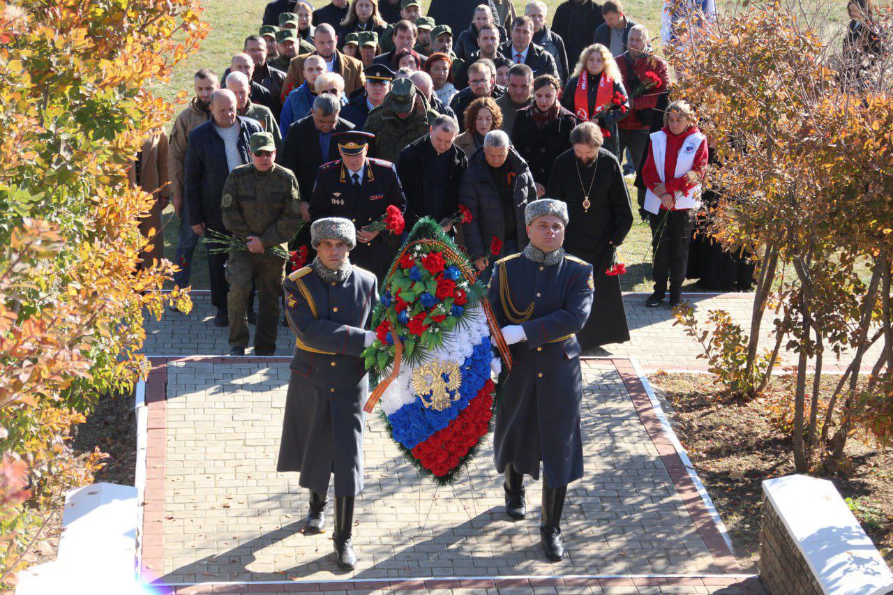 Министр культуры Светлана Назина приняла участие в церемонии перезахоронения бойцов Красной армии в Мордвиновке
