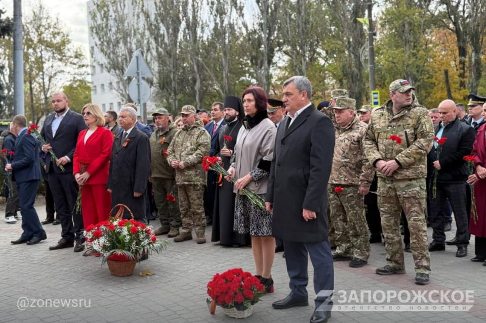 � ���������� ������ ������-������� � ����� 80-����� ������������ ������ �� �������-���������� �����������