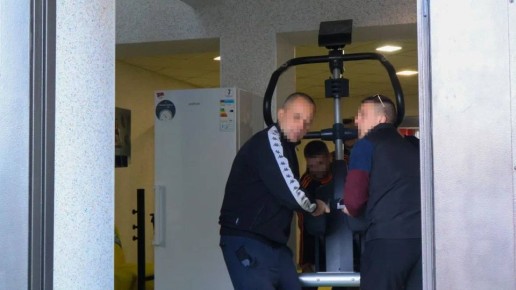 Спорткомплекс «ТЕРРА» передал тренажеры военной комендатуре при поддержке «Единой России»