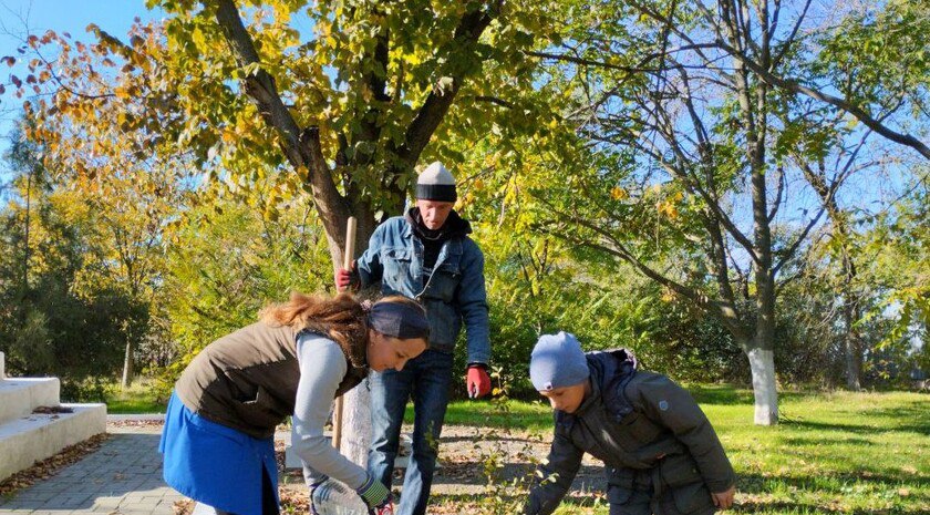 В Бердянском районе создали «Семейный лес»