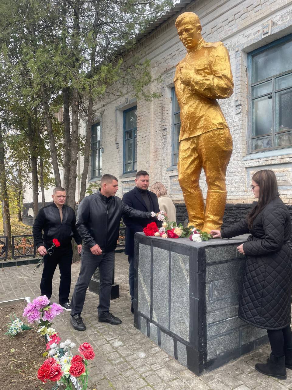 ДЕНЬ ОСВОБОЖДЕНИЯ СЕЛА!. Среди многих дней одна есть дата, Которая так сердцу дорога ДЕНЬ ОСВОБОЖДЕНИЯ СЕЛА!. Среди многих дней одна есть дата, Которая так сердцу дорога