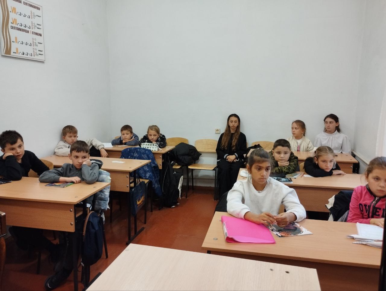 С Днем освобождения, родной город! Пусть искусство вдохновляет нас на мир и процветание! С Днем освобождения, родной город! Пусть искусство вдохновляет нас на мир и процветание!