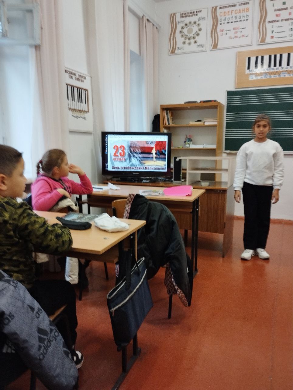 С Днем освобождения, родной город! Пусть искусство вдохновляет нас на мир и процветание! С Днем освобождения, родной город! Пусть искусство вдохновляет нас на мир и процветание!