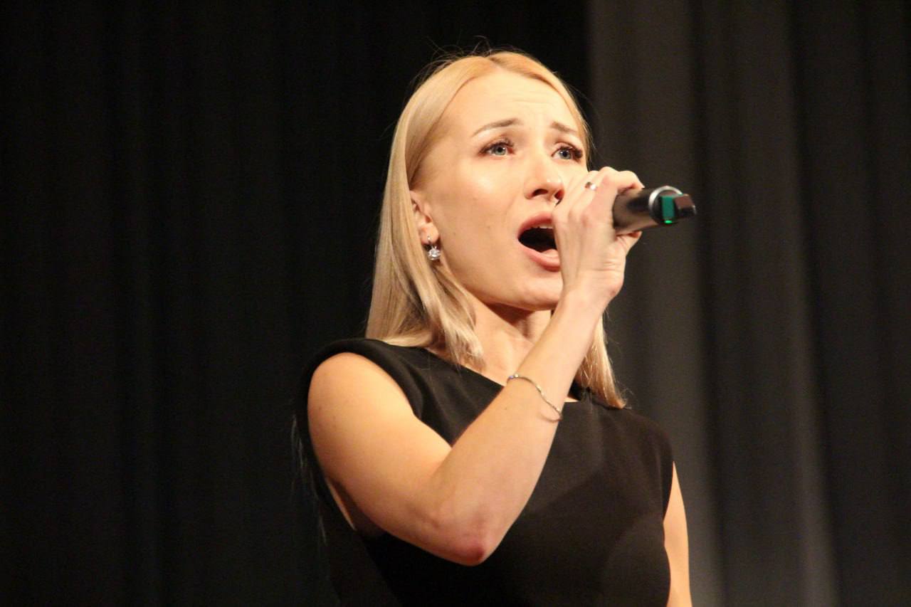 Праздничный концерт «Горжусь тобой, мой Мелитополь» ко Дню освобождения города состоялся в Областном центре искусств и народного творчества в Мелитополе Праздничный концерт «Горжусь тобой, мой Мелитополь» ко Дню освобождения города состоялся в Областном центре искусств и народного творчества в Мелитополе