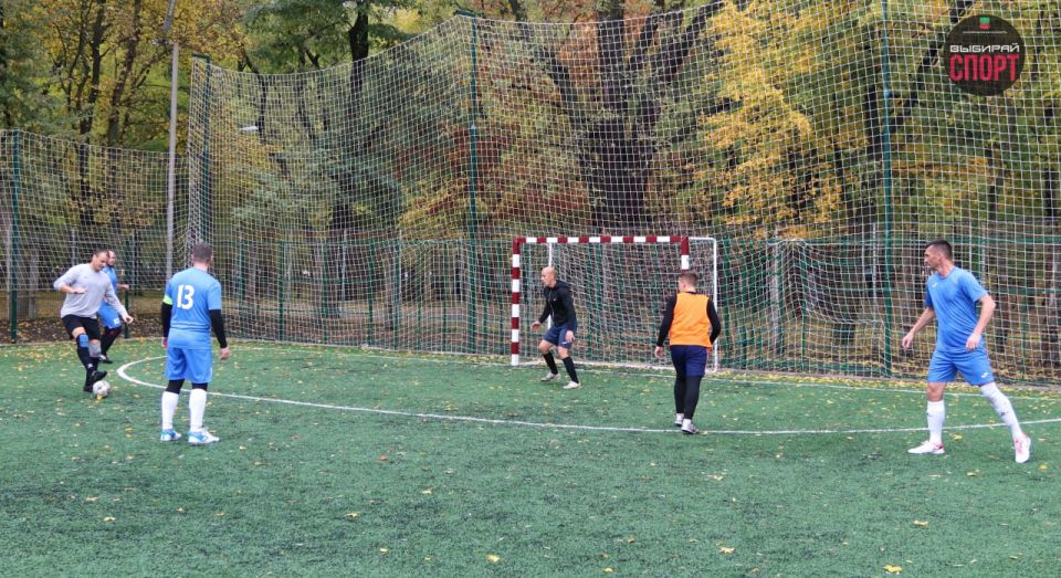 ���������� 5-�� �������� ��� ���� �� ����-������� 5�5, ����������� 80-����� ������ � ������� ������������� �����