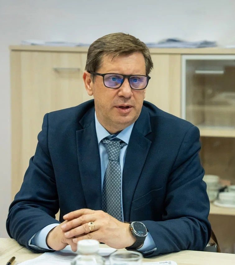 Сергей Золотарёв: Сегодня свой День рождения отмечает исполняющий обязанности министра строительства, архитектуры и жилищно-коммунального хозяйства Запорожской области Василий Николаевич Завадич