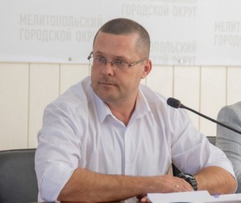 Сергей Золотарёв: Сегодня свой День рождения отмечает депутат Мелитопольского городского Совета, заместитель генерального директора НО «ФКР МКД ЗО» г. Мелитополь Андрей Сергеевич Хрущ