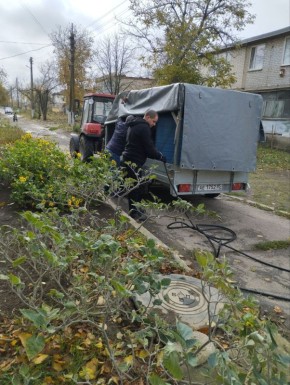 Аварийная бригада. Аварийная бригада МБУ «Жилсервис» провела работы по устранению засора канализационной сети в поселке Фруктовое по улице Молодёжная, дом № 15. Напоминаем жителям: соблюдение правил пользования канализацией...