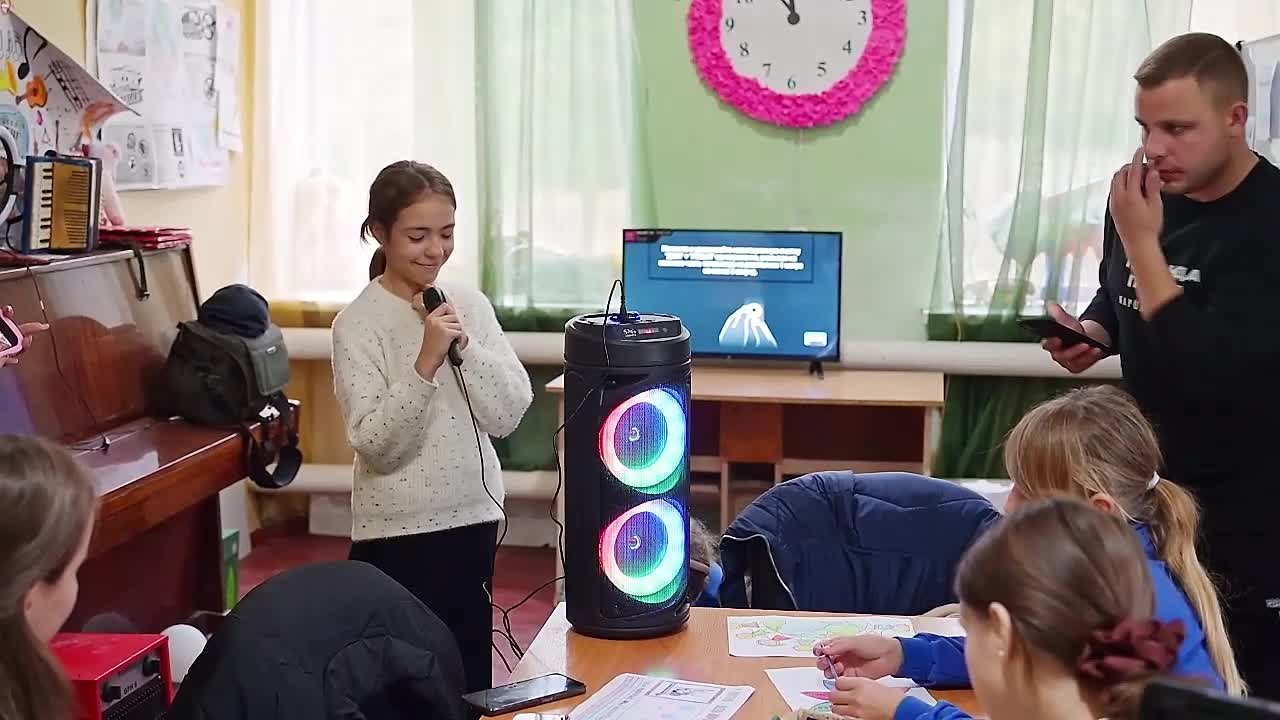 Народный фронт создает условия для работы кружков в сельских клубах