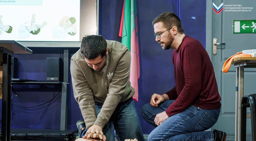 Преподаватели Крыма провели в Энергодаре занятия по полевой медицине