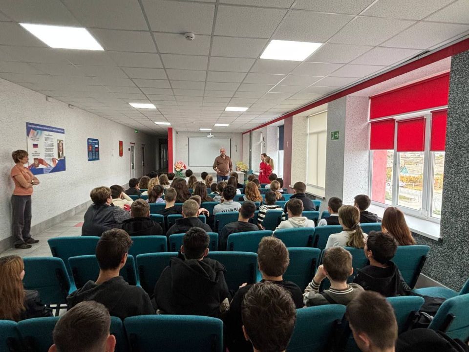 ������������ ������������ ���������� ��������� ���� ������� �������λ ����� ���� �������� ��� �������� ��� �� �� ���� �8 ��. ������ ����� ���������� ����� ������� �. �.� �. ����������