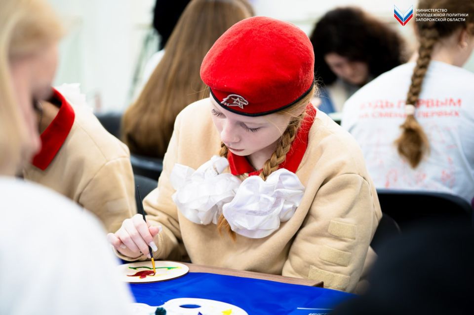 В Мелитополе состоялась фестивальная программа, посвящённая празднованию Дня народного единства В Мелитополе состоялась фестивальная программа, посвящённая празднованию Дня народного единства