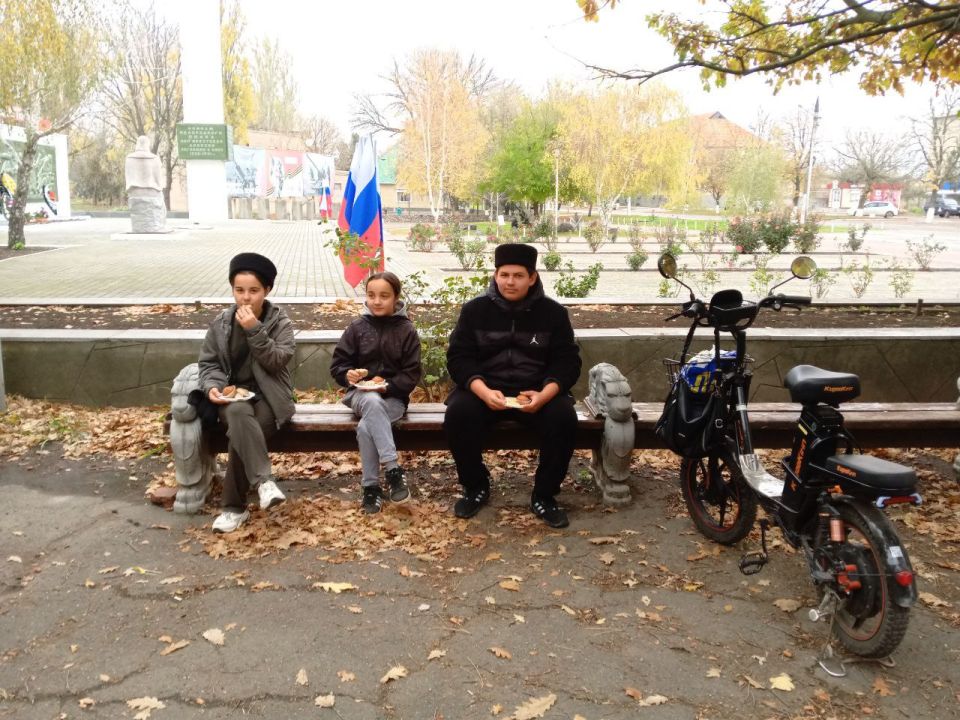 В райцентре Весёлое ЛДПР и казачество отметили День народного единства вместе В райцентре Весёлое ЛДПР и казачество отметили День народного единства вместе