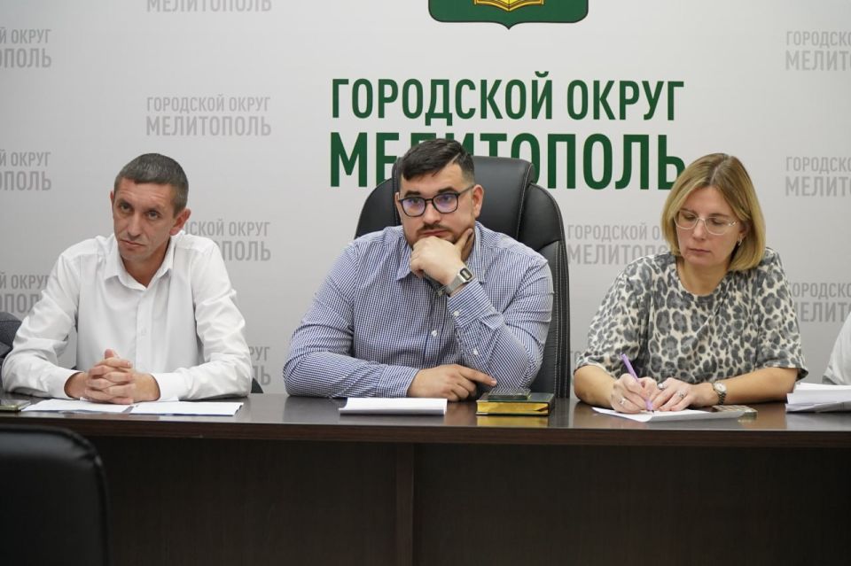 В администрации городского округа Мелитополь состоялось очередное заседание рабочей группы по противодействию нелегальной занятости В администрации городского округа Мелитополь состоялось очередное заседание рабочей группы по противодействию нелегальной занятости