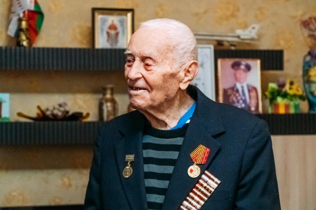 Сергей Золотарёв: Свой 101-й день рождения отметил ветеран Великой Отечественной войны, летчик и почётный гражданин городского округа Мелитополь Владимир Николаевич Капитонов