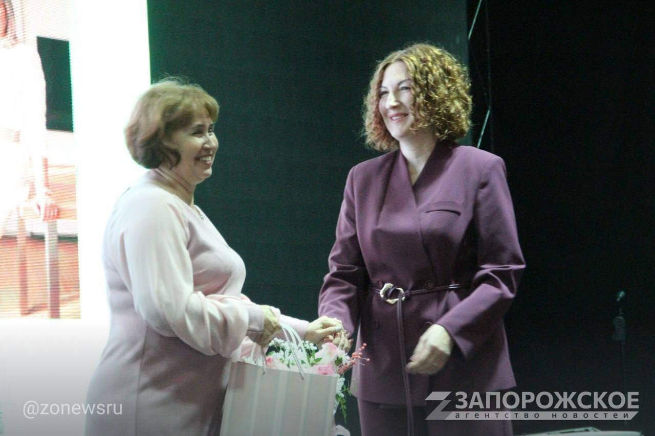 Земские работники культуры Запорожской области дали концерт в Мелитополе Земские работники культуры Запорожской области дали концерт в Мелитополе