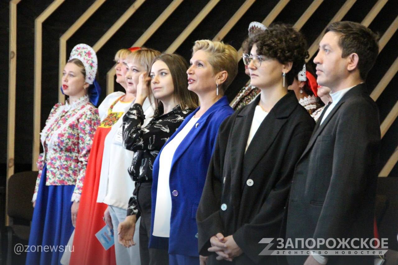 Земские работники культуры Запорожской области дали концерт в Мелитополе Земские работники культуры Запорожской области дали концерт в Мелитополе