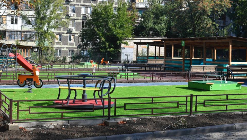 Правительство России выделит более 1,6 млрд рублей на капитальный ремонт образовательных учреждений в новых регионах – в том числе в Запорожской области.Новые регионы получат свыше 1,6 млрд рублей на ремонт детских садов и...