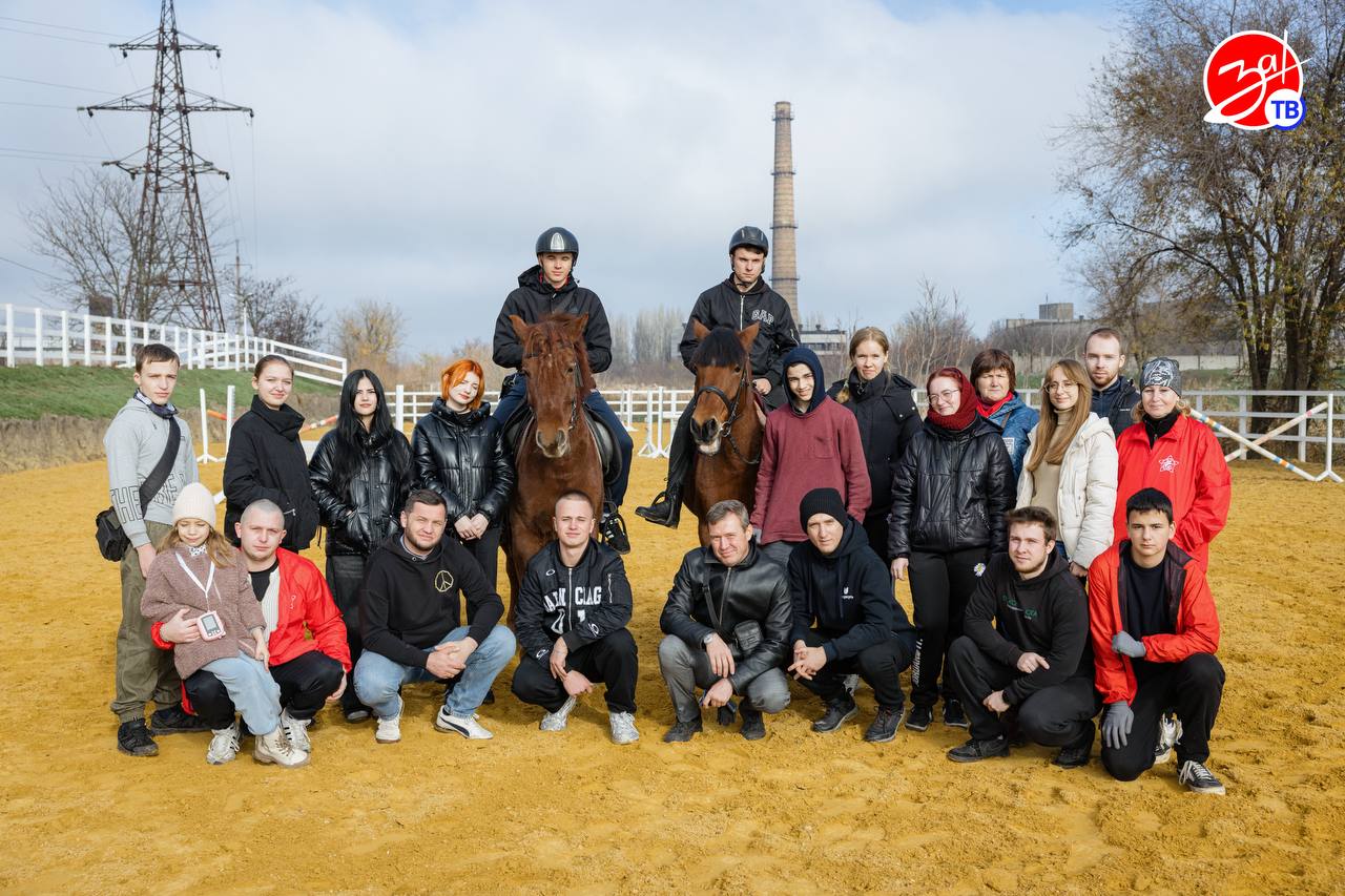 В конно-спортивном комплексе «Аллюр» состоялся субботник В конно-спортивном комплексе «Аллюр» состоялся субботник