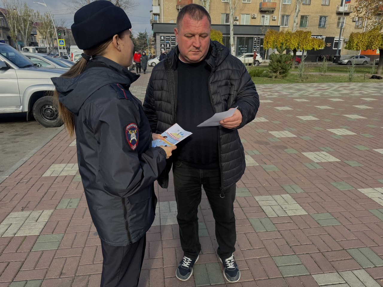 Сотрудники Отдела Госавтоинспекции УМВД России "Мелитопольское" провели профилактическое мероприятие, направленное на снижение аварийности на дорогах с участием пешеходов Сотрудники Отдела Госавтоинспекции УМВД России "Мелитопольское" провели профилактическое мероприятие, направленное на снижение аварийности на дорогах с участием пешеходов