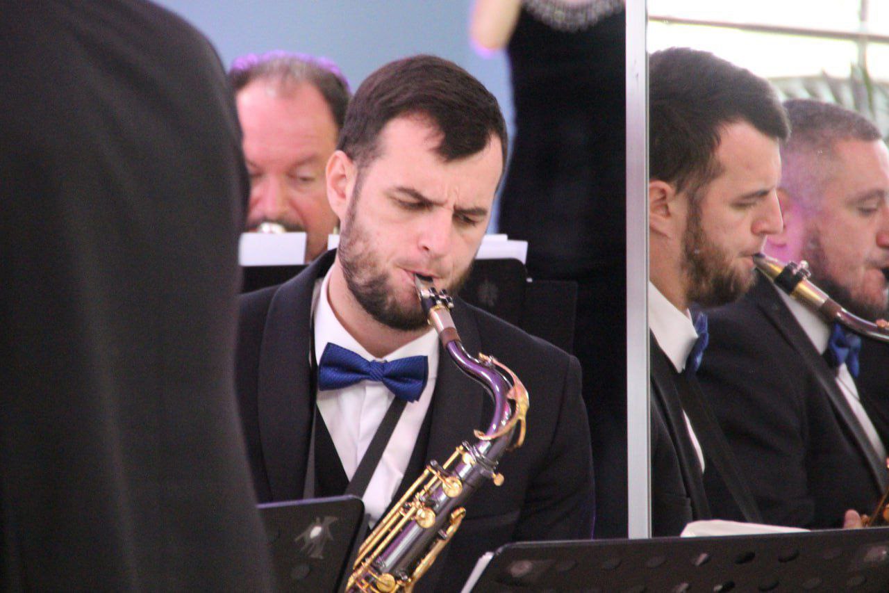 Музыкальный час «Встреча с оркестром» для воспитанников Мелитопольской специальной (коррекционной) общеобразовательной школы-интерната «Гармония» прошел в Областном центре искусств и народного творчества Музыкальный час «Встреча с оркестром» для воспитанников Мелитопольской специальной (коррекционной) общеобразовательной школы-интерната «Гармония» прошел в Областном центре искусств и народного творчества