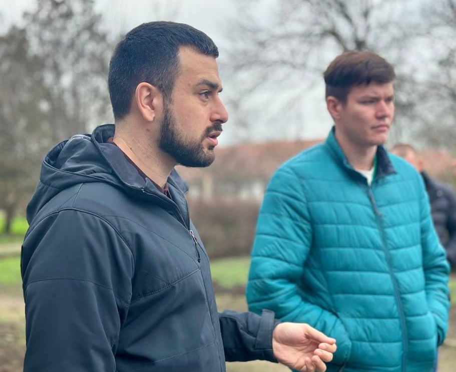 Администрация и Фонд капремонта ответили на вопросы жителей на местах Администрация и Фонд капремонта ответили на вопросы жителей на местах