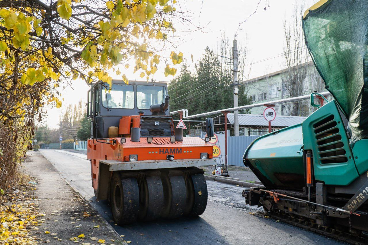 Ремонт дорог продолжается в Мелитополе Ремонт дорог продолжается в Мелитополе