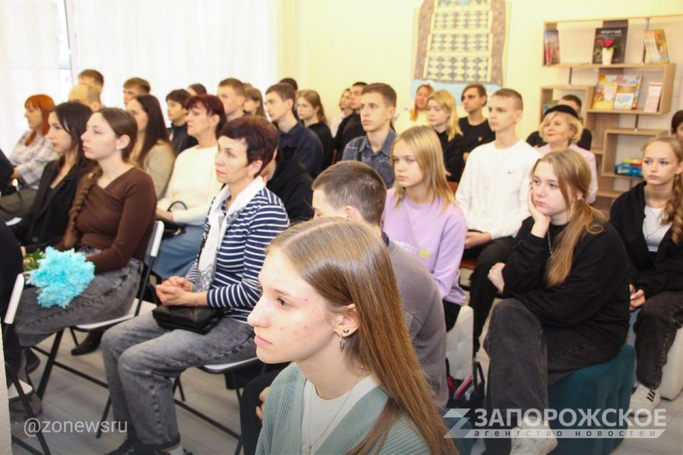 � ���������� �������� 50-����� ����������� ���� �������� ������ ��������