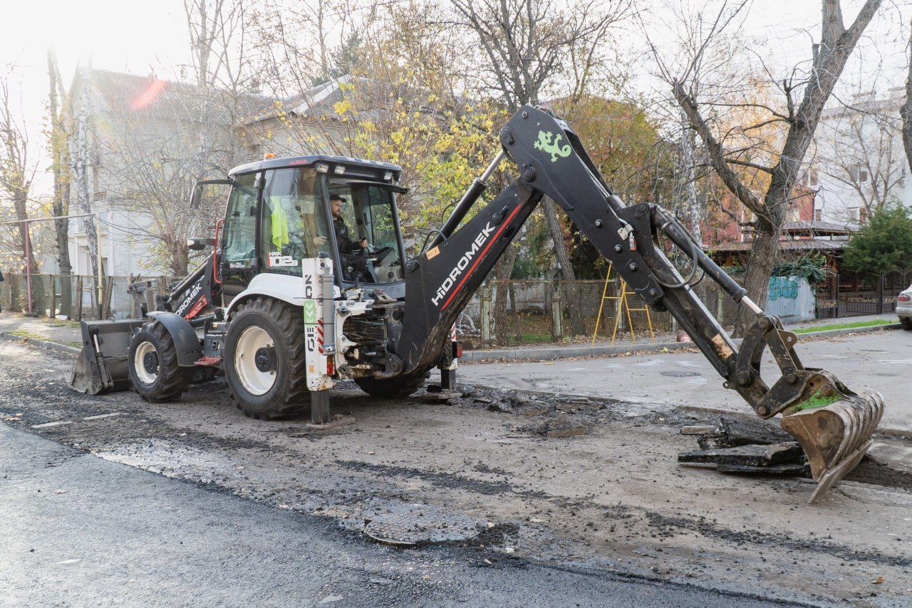 Ремонт дорог продолжается в Мелитополе Ремонт дорог продолжается в Мелитополе
