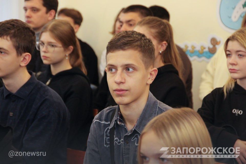 � ���������� �������� 50-����� ����������� ���� �������� ������ ��������