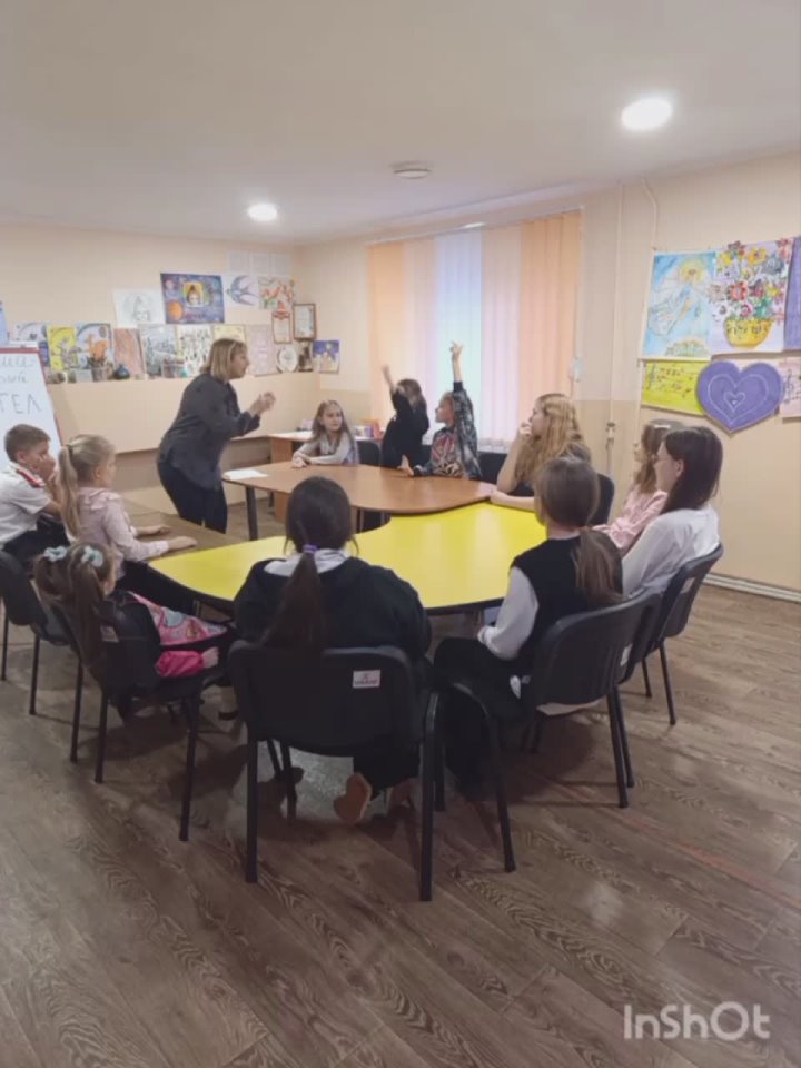 «Мама — мой добрый ангел»: Сердечная викторина в преддверии Дня матери