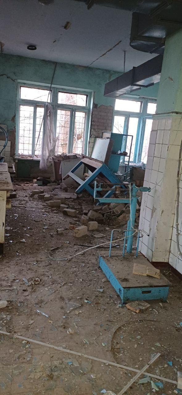 Украинский FPV дрон также атаковал гражданский автомобиль на участке дороги между Раздольным и Коробками Украинский FPV дрон также атаковал гражданский автомобиль на участке дороги между Раздольным и Коробками