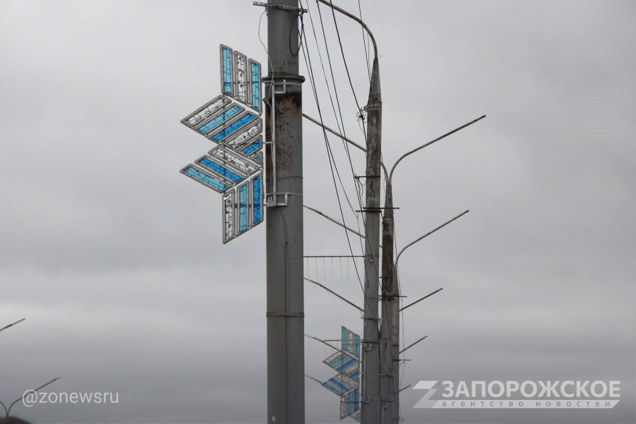 Мелитополь украсят к Новому году до 20 декабря Мелитополь украсят к Новому году до 20 декабря