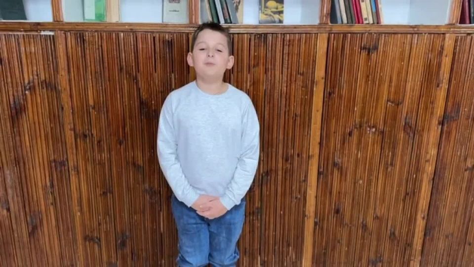 Тёплый мастер-класс. Накануне Дня матери в Доме культуры села Новобогдановка состоялся мастер-класс по изготовлению поздравительных открыток, проведённый совместно с активистами «Волонтёрской Роты»