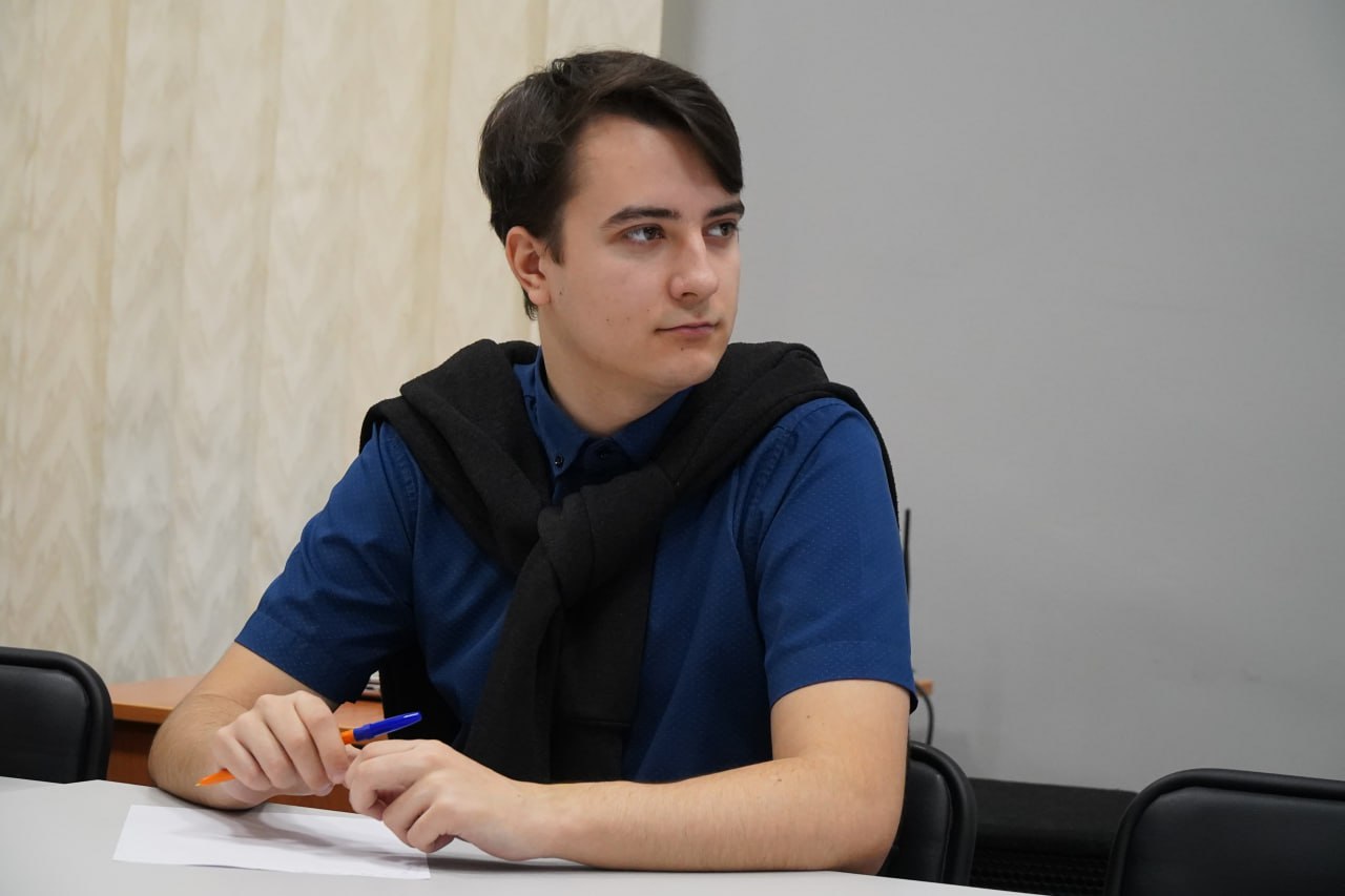 В Центральной городской библиотеке им. М. Ю. Лермонтова состоялась образовательная акция «Военно-патриотический диктант» В Центральной городской библиотеке им. М. Ю. Лермонтова состоялась образовательная акция «Военно-патриотический диктант»