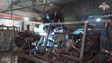 Материально-техническое обеспечение ВС РФ производит отбор граждан на воинские должности: