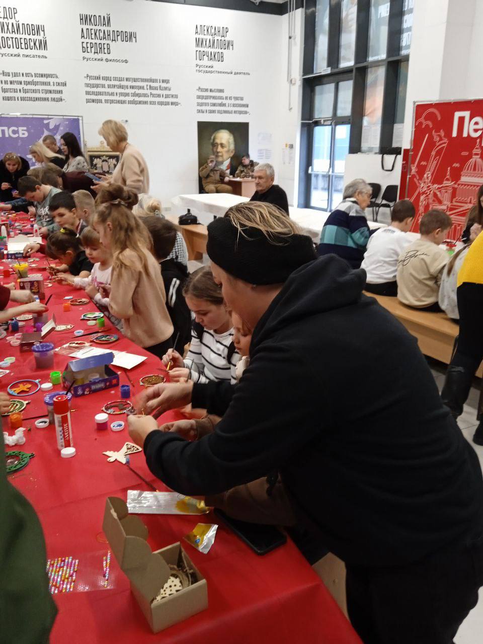 Волшебство своими руками: как прошёл выездной новогодний мастер-класс