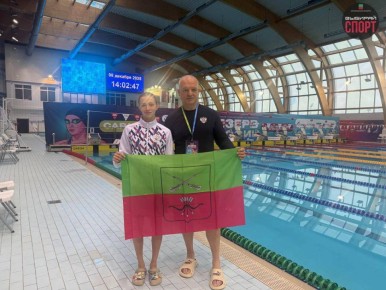 Евгений Балицкий: На всероссийских соревнованиях по плаванию «Резерв России» среди юниоров и юниорок 16-18 лет спортсменка сборной команды Запорожской области выполнила норматив мастера спорта