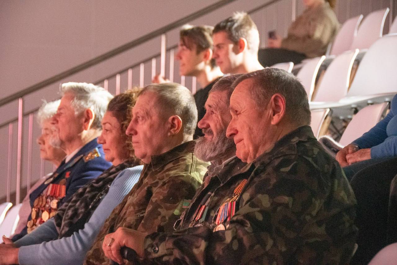 В Мелитополе торжественно завершили Год защитника Отечества В Мелитополе торжественно завершили Год защитника Отечества