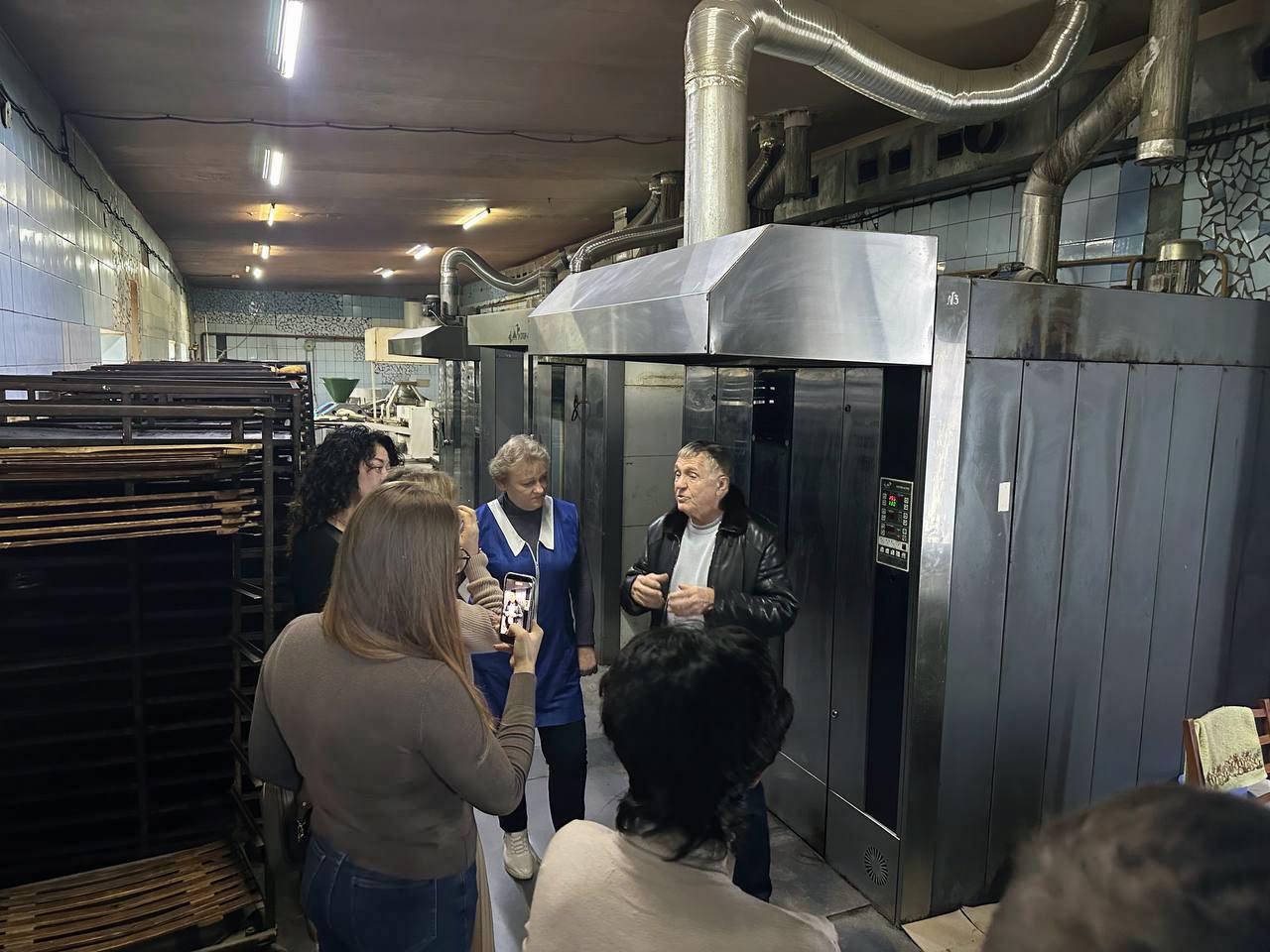 В рамках программы профпереподготовки «Организация и развитие собственного дела в сфере сельского хозяйства» прошло практическое занятие на предприятии ООО «Приморский» В рамках программы профпереподготовки «Организация и развитие собственного дела в сфере сельского хозяйства» прошло практическое занятие на предприятии ООО «Приморский»