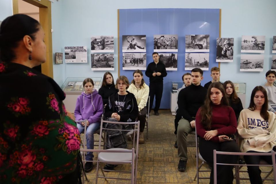 «Память сильнее времени»: школьники Мелитополя — в музее боевой славы