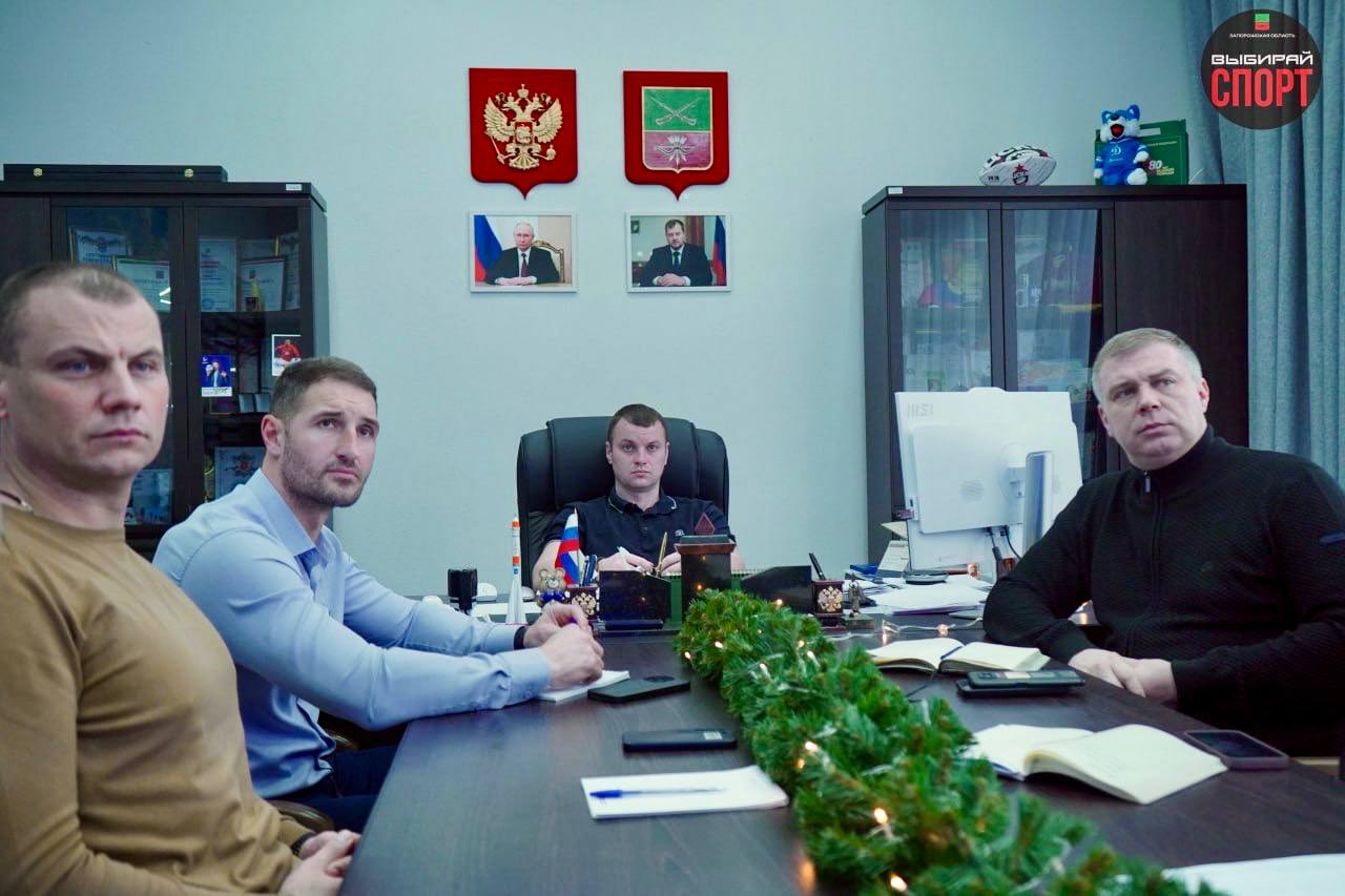 Константин Зайцев: Дорогие друзья! Прямо сейчас я с интересом смотрю прямую трансляцию с Президентом России Владимиром Путиным в рамках программы «Итоги года с Владимиром Путиным» Константин Зайцев: Дорогие друзья! Прямо сейчас я с интересом смотрю прямую трансляцию с Президентом России Владимиром Путиным в рамках программы «Итоги года с Владимиром Путиным»