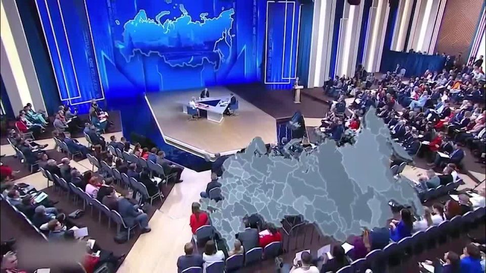 Председатель ЛДПР Леонид Слуцкий прокомментировал итоги «Прямой линии» с Президентом России Владимиром Путиным, особо обратив внимание на ситуацию с многодетной семьёй из села Абалак Тюменской области