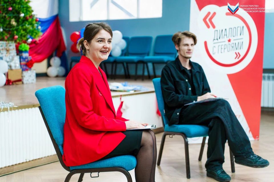 В Мелитополе прошло региональное мероприятие Всероссийского проекта «Диалоги с Героями» В Мелитополе прошло региональное мероприятие Всероссийского проекта «Диалоги с Героями»