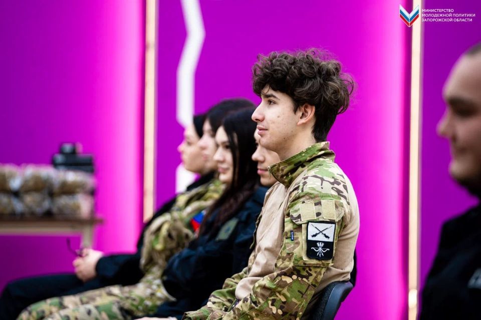 Бойцы «Добровольческой молодёжной дружины» провели итоговое собрание Бойцы «Добровольческой молодёжной дружины» провели итоговое собрание