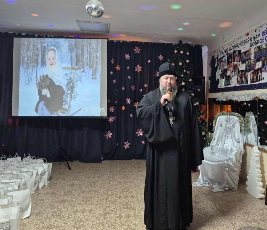 Судьи региона поздравили детей Мелитополя с Днем Святого Николая